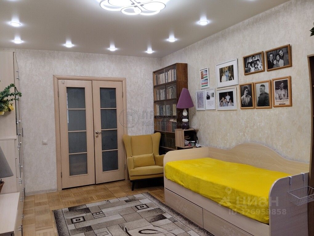 Продажа 3-комн квартиры на вторичном рынке Хабаровская улица, 4