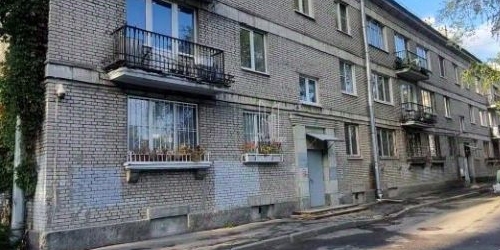 2-комн квартира улица Лазо, 16