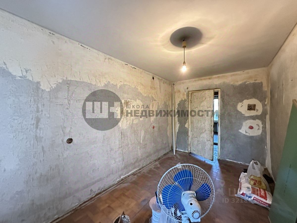 Продажа 3-комн квартиры на вторичном рынке Светлановский проспект, 75