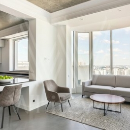 Продажа 5-комн квартиры на вторичном рынке 26 Бакинских Комиссаров ул