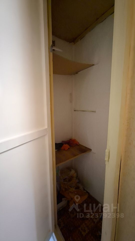 Продажа 1-комн квартиры на вторичном рынке Высоковск, улица Текстильная,  д. 9