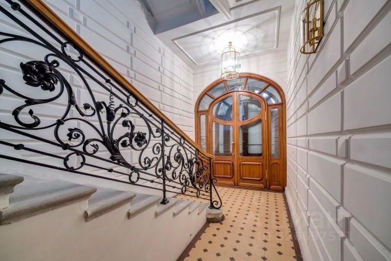 Продажа 3-комн квартиры на вторичном рынке Галерная улица, 40