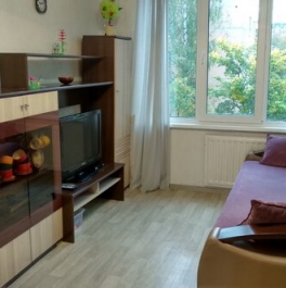 Продажа 3-комн квартиры на вторичном рынке улица Лёни Голикова,  д. 92