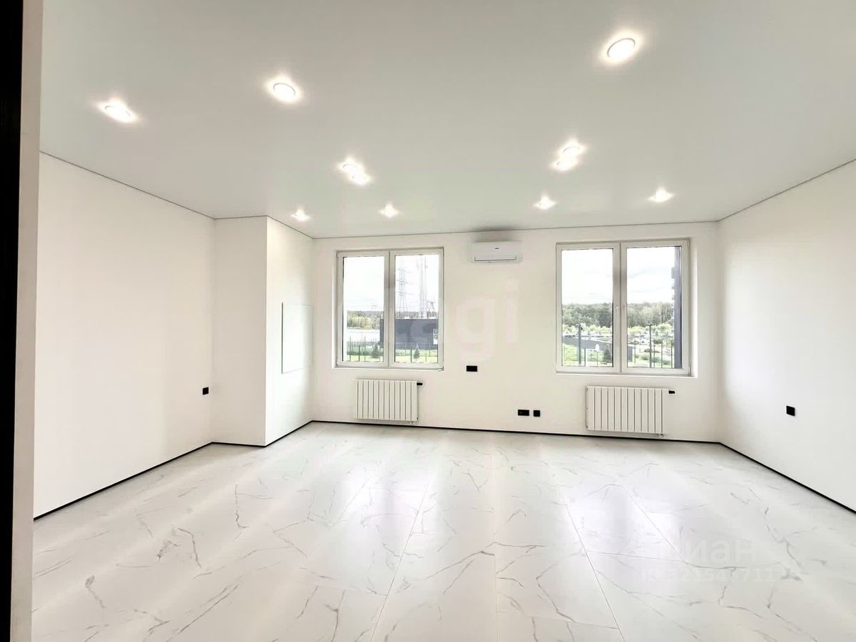 Продажа 2-комн квартиры на вторичном рынке улица Инженера Кнорре, 7к4