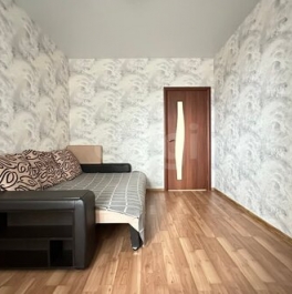 Продажа 2-комн квартиры на вторичном рынке Репищева улица,  д. 10 к1