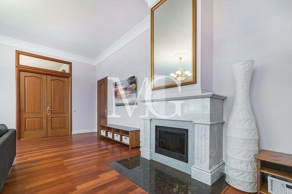 Продажа 4-комн квартиры на вторичном рынке улица Покровка, 42С6