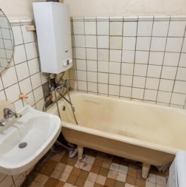 Продажа 2-комн квартиры на вторичном рынке ул Типанова,  д. 16