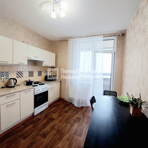 1-комн квартира пр-кт Александровской Фермы, д 8 к 1