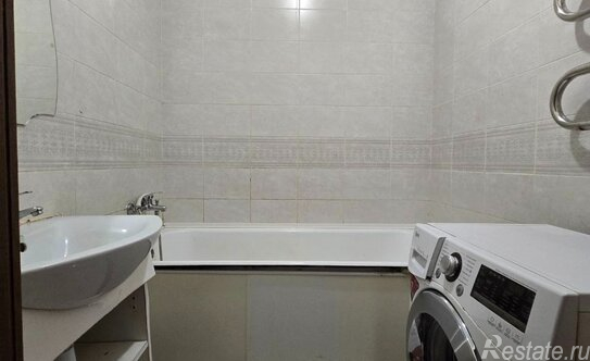 Продажа 2-комн квартиры на вторичном рынке Янино-1 д, Голландская ул,  д. 3 к1