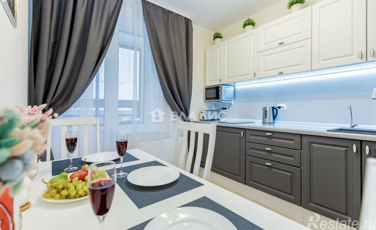 Продажа 1-комн квартиры на вторичном рынке ул Русановская,  д. 18,  к. 1