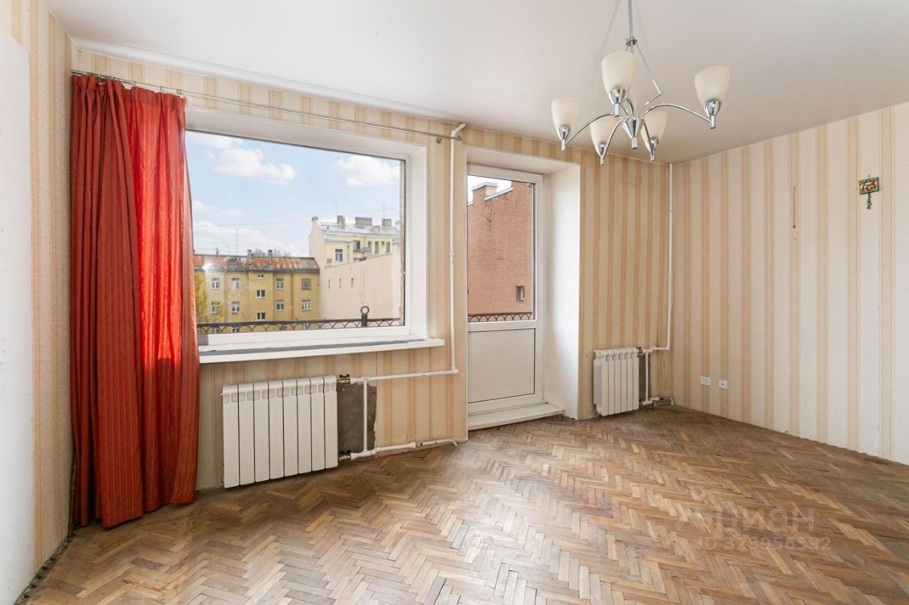 Продажа 4-комн квартиры на вторичном рынке Дровяной переулок, 7