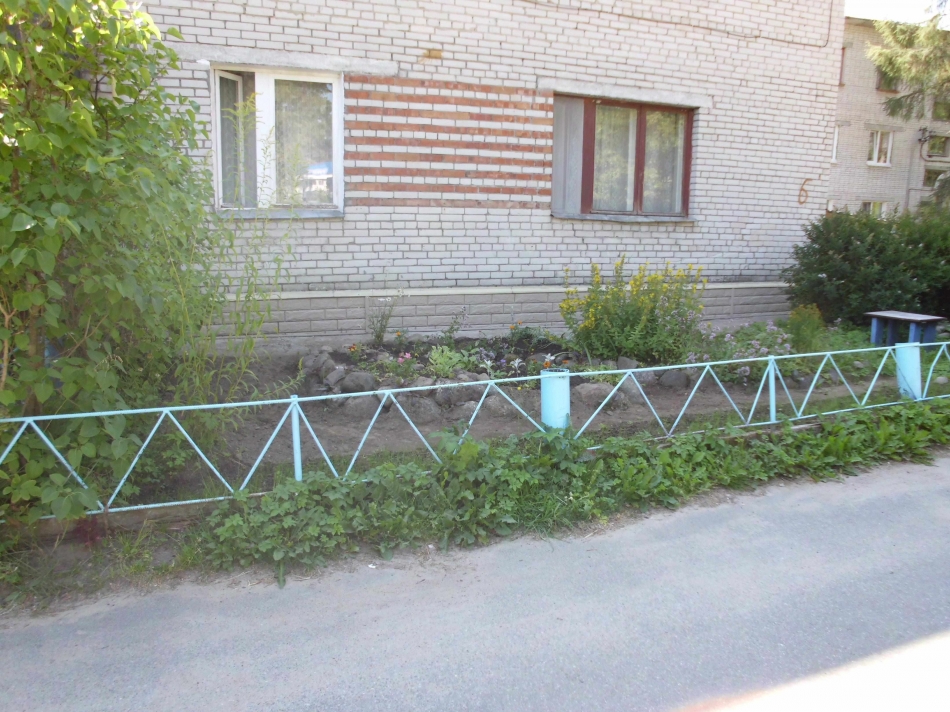 Продажа 2-комн квартиры на вторичном рынке енинградская обл., Приозерский р-н Мичуринское пос., Озерный пер,  д. 6