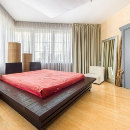 Продажа 3-комн квартиры на вторичном рынке Смоленский 1-й пер,  д. 17