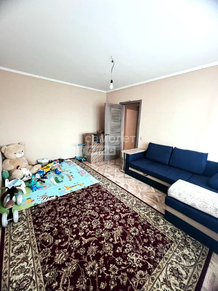 Продажа 3-комн квартиры на вторичном рынке Новые Островцы мкр, д. Островцы, улица Баулинская, 4