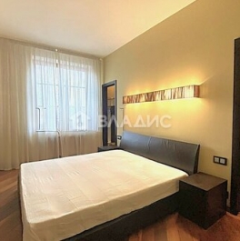 Продажа 3-комн квартиры на вторичном рынке Руновский пер,  д. 10,  к. 1