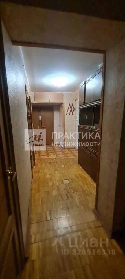 Продажа 2-комн квартиры на вторичном рынке Тарусская улица, 22К1