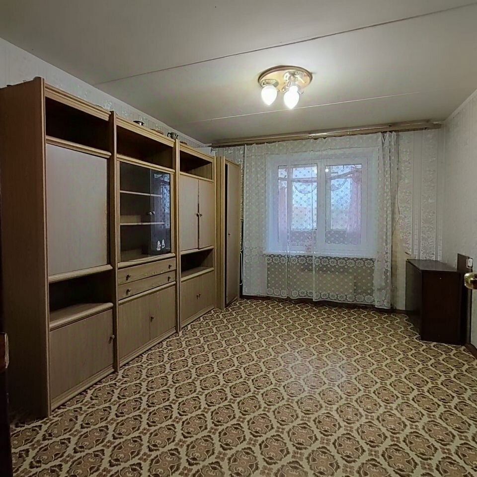 Продажа 2-комн квартиры на вторичном рынке пос. Гжельского кирпичного завода, 20