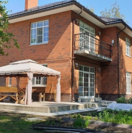 Продажа дома Усть-Ижора пос., Школьная ул. ,  д. 26