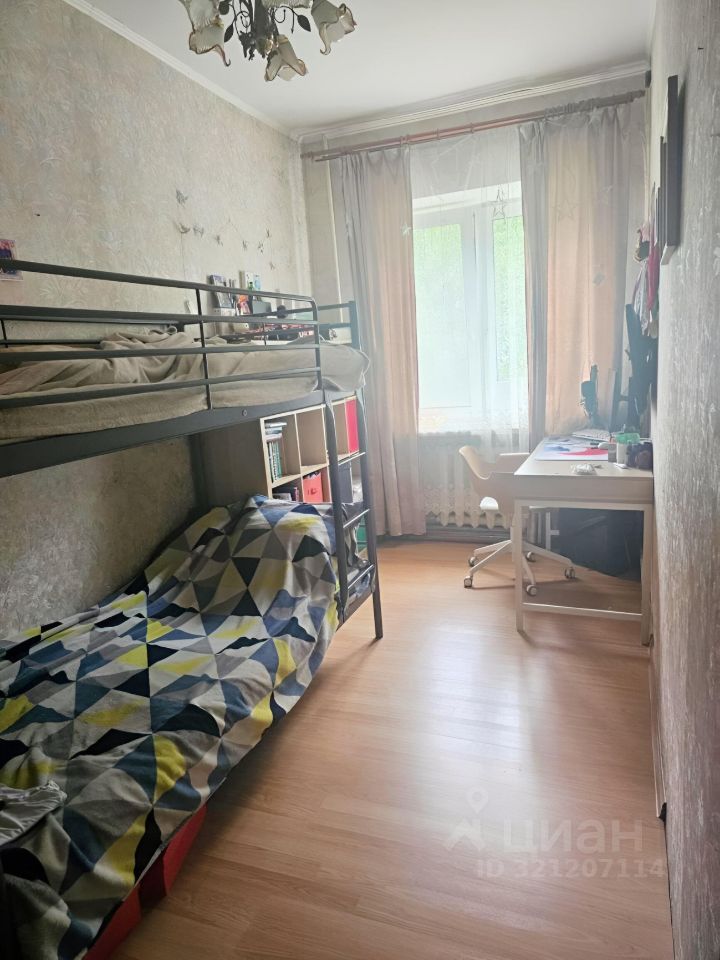 Продажа 2-комн квартиры на вторичном рынке пос. Спартак, 20