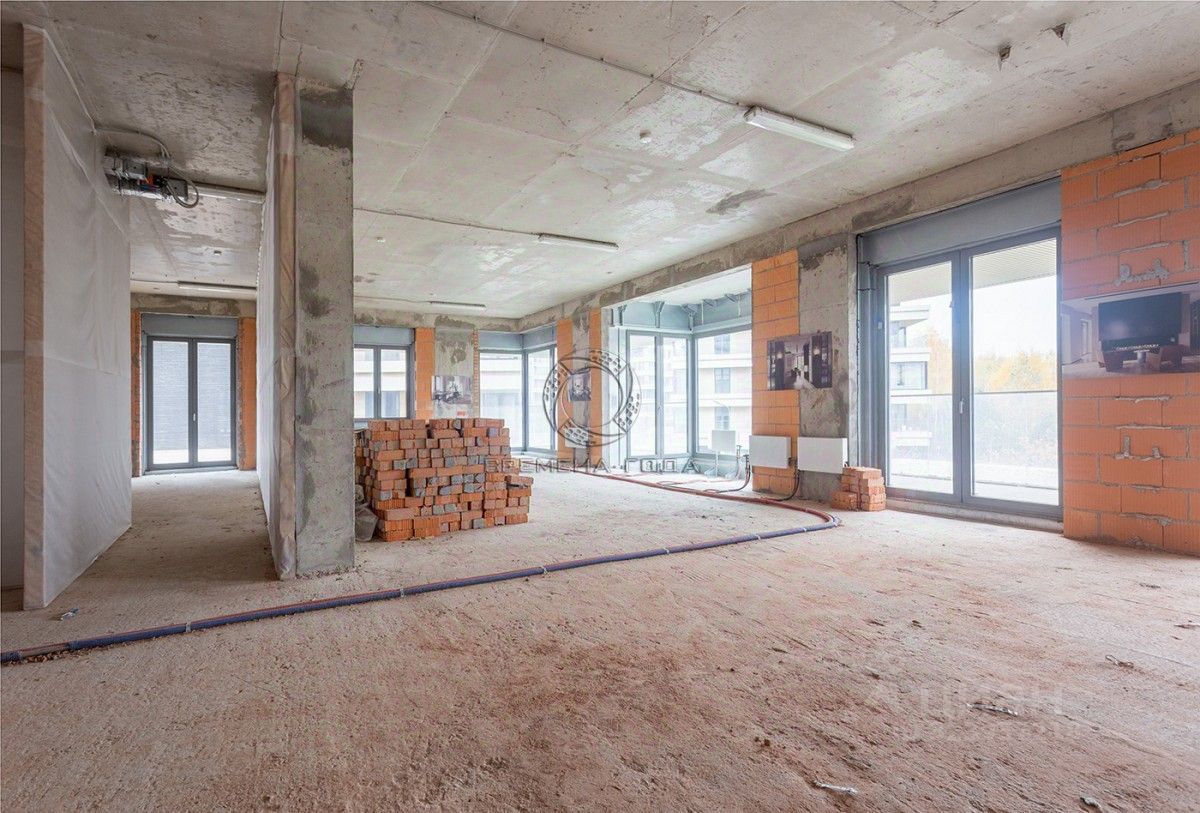 Продажа 4-комн квартиры на вторичном рынке Минская улица, 2Вк6