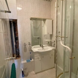 Продажа 3-комн квартиры на вторичном рынке ул Гарибальди,  д. 15,  к. 2