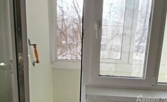 Продажа 2-комн квартиры на вторичном рынке улица Сикейроса