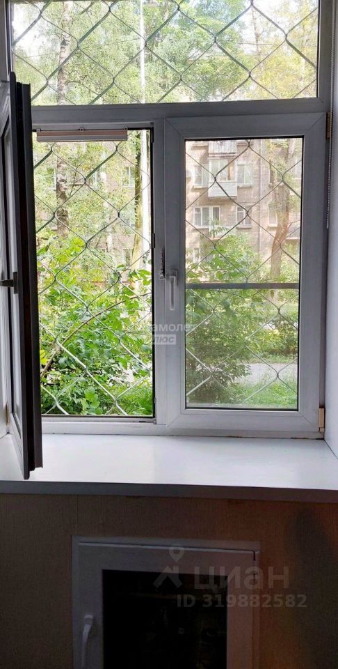 Продажа 2-комн квартиры на вторичном рынке Королев, Садовая улица, 3
