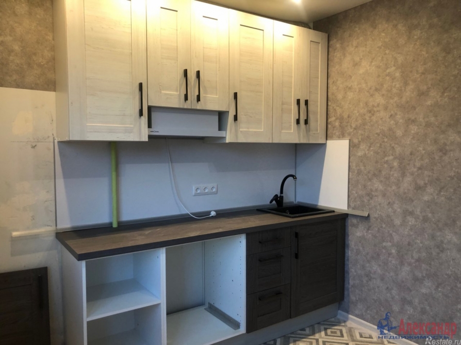 Продажа 2-комн квартиры на вторичном рынке Приозерск г., Суворова ул. ,  д. 36