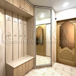 Продажа 2-комн квартиры на вторичном рынке ул Крюкова,  д. 1
