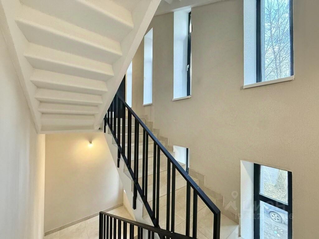 Продажа 1-комн квартиры на вторичном рынке Прилукская улица, 35