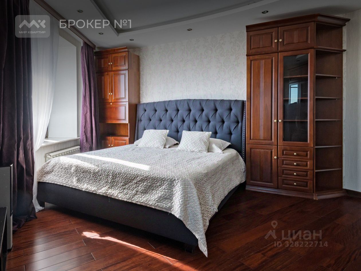 Продажа 3-комн квартиры на вторичном рынке проспект Художников, 10к1