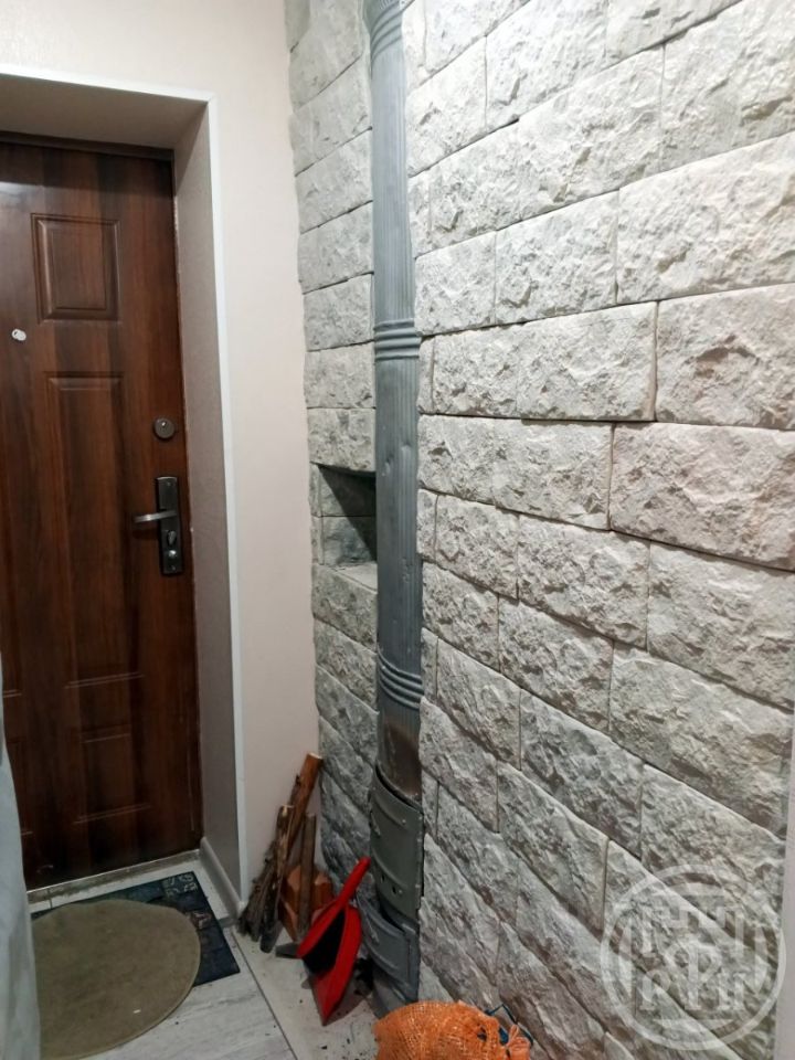 Продажа 1-комн квартиры на вторичном рынке пос. Климово, улица Центральная, 3