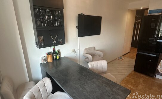 Продажа 2-комн квартиры на вторичном рынке улица Есенина,  д. 1 к1