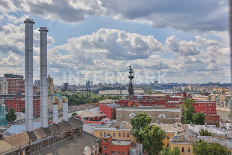 Продажа 3-комн квартиры на вторичном рынке Серафимовича ул., 2