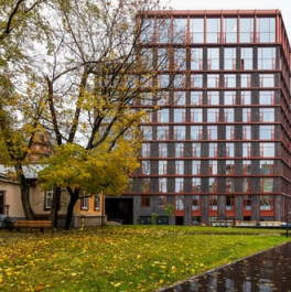 Продажа 5-комн квартиры на вторичном рынке улица Казакова,  д. 7