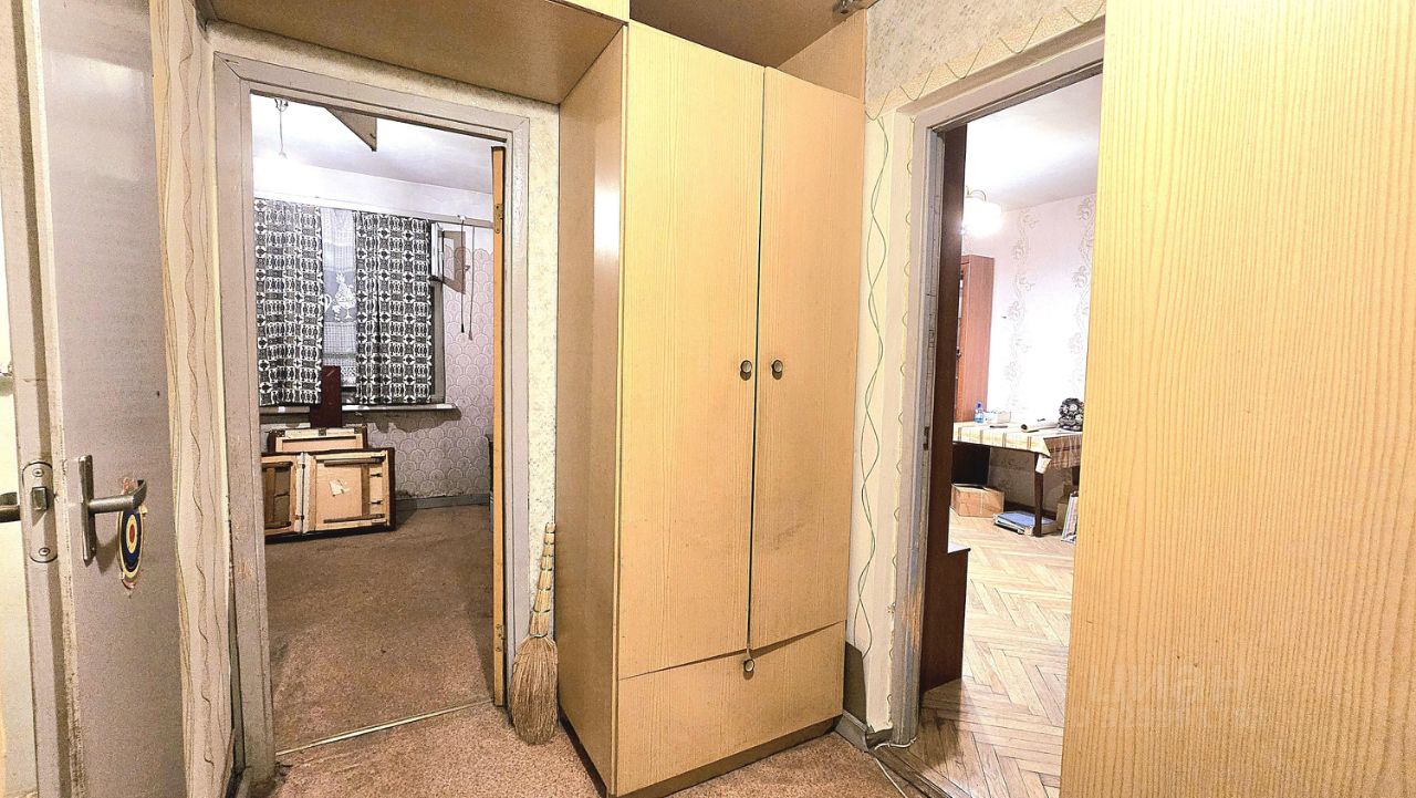 Продажа 1-комн квартиры на вторичном рынке Индустриальный проспект, 17К3