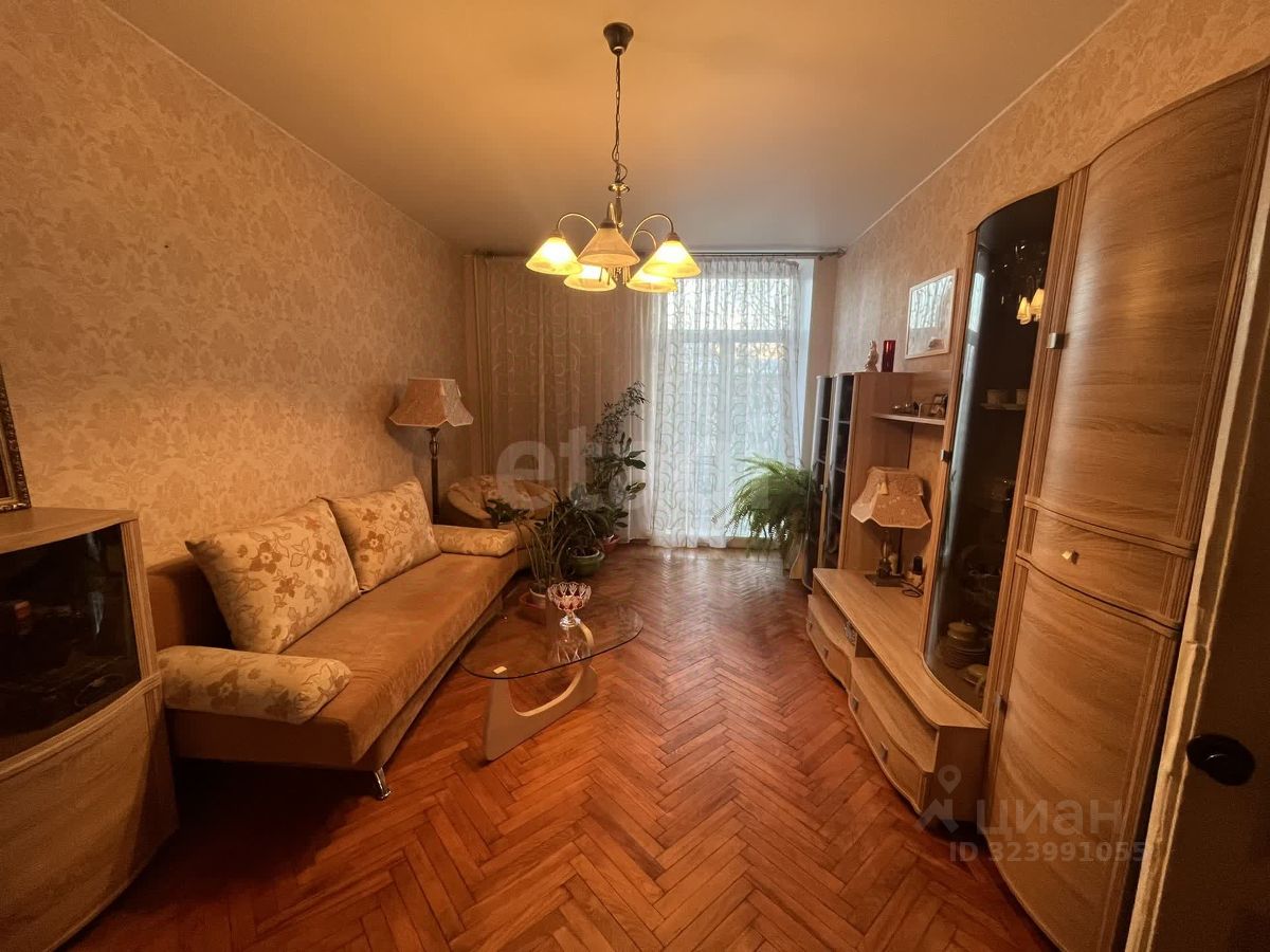 Продажа 2-комн квартиры на вторичном рынке проспект Энгельса, 17