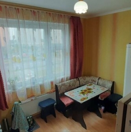 Продажа 3-комн квартиры на вторичном рынке Ватутинки п,  д. 10