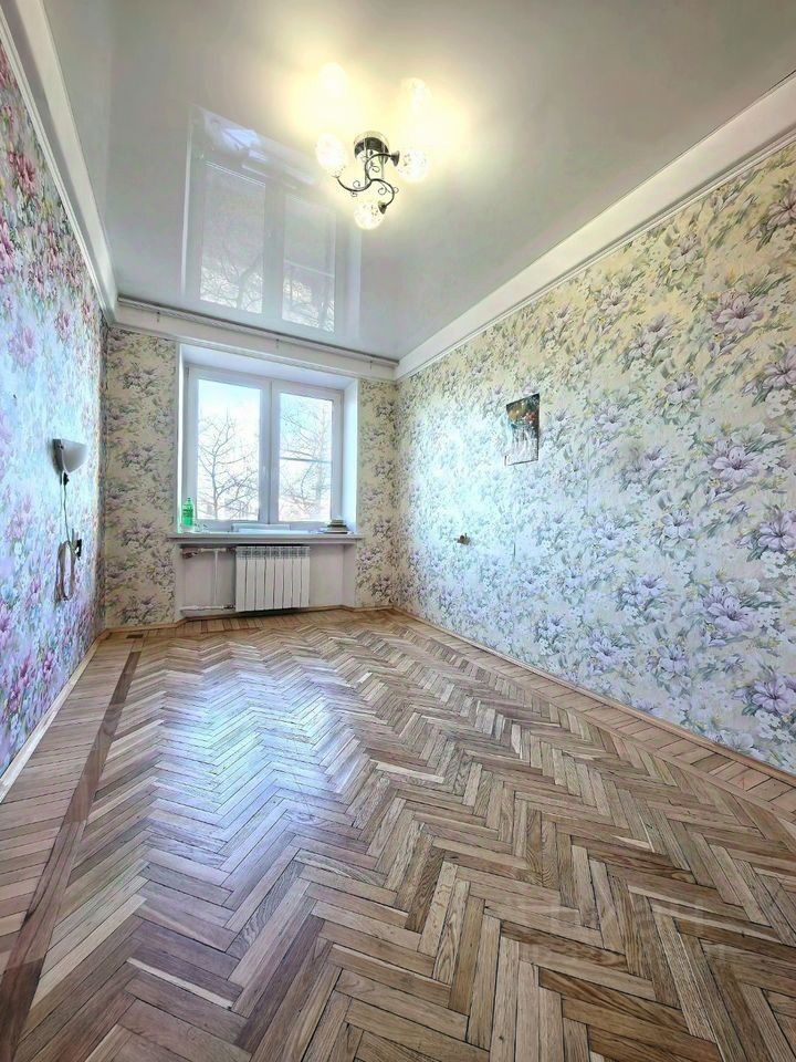 Продажа 3-комн квартиры на вторичном рынке улица Маршала Тухачевского, 9