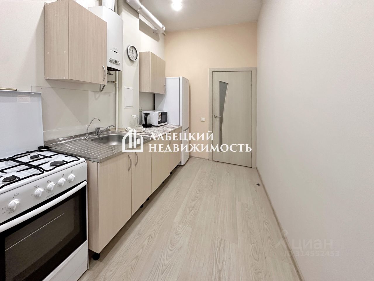 Продажа 2-комн квартиры на вторичном рынке проспект Большой Петроградской стороны, 31