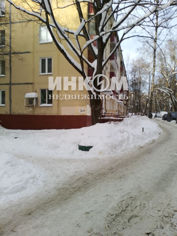 Продажа 2-комн квартиры на вторичном рынке улица Гришина, 23К2
