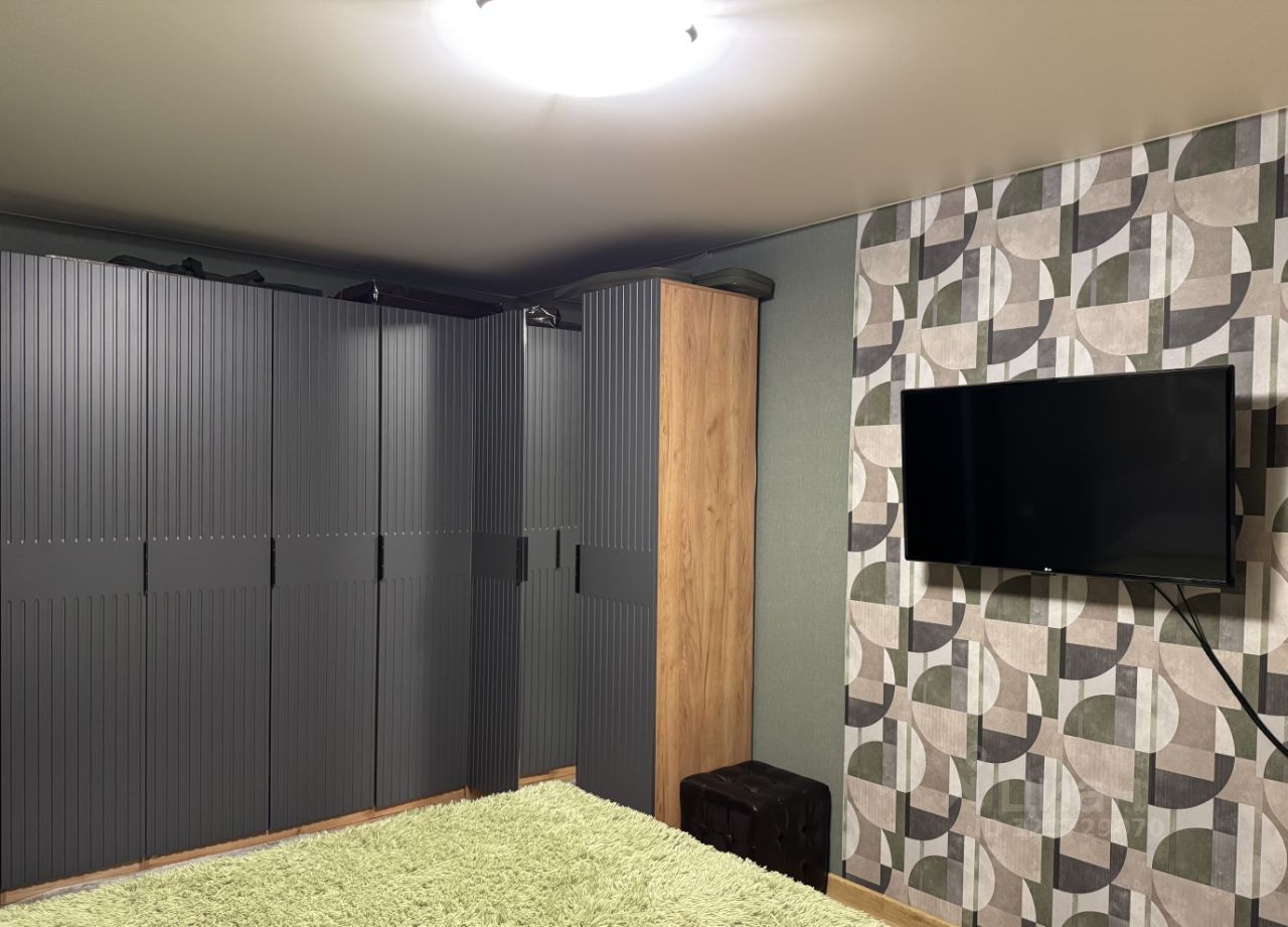 Продажа 2-комн квартиры на вторичном рынке улица Берзарина, 23