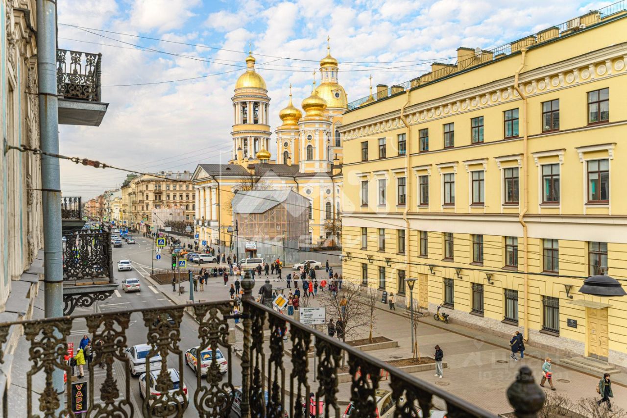 Продажа 5-комн квартиры на вторичном рынке Большая Московская улица, 1-3