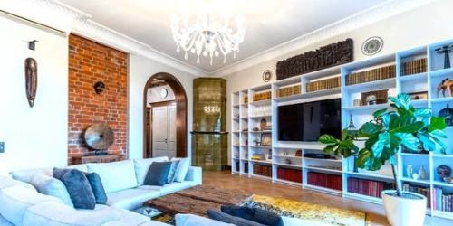 2-комн квартира Добролюбова пр-кт,  д. 21А