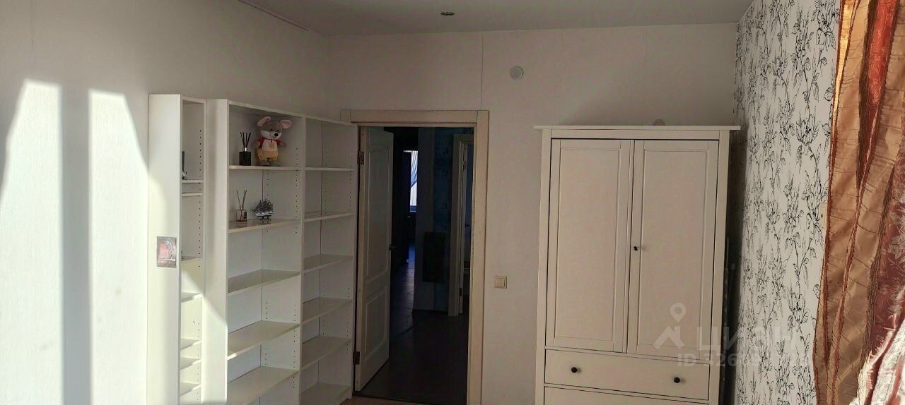 Продажа 2-комн квартиры на вторичном рынке Гатчина, улица Изотова, 18к1