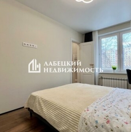Продажа 4-комн квартиры на вторичном рынке ул Героев Панфиловцев,  д. 19