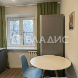 Продажа 1-комн квартиры на вторичном рынке Центральный, ул Горького,  д. 6