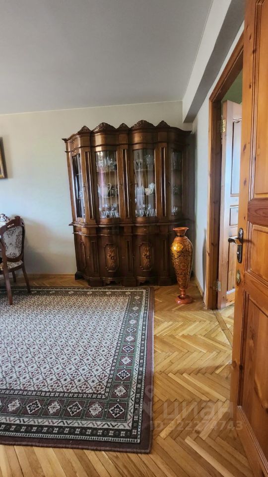 Продажа 3-комн квартиры на вторичном рынке Авиационная улица, 68