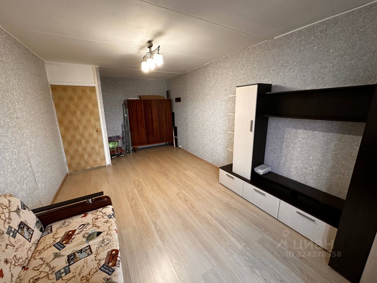 Продажа 1-комн квартиры на вторичном рынке Лебедянская улица, 4