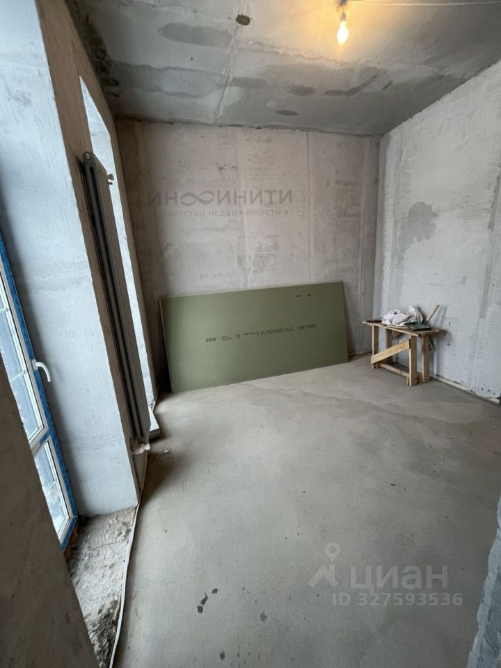 Продажа 3-комн квартиры на вторичном рынке пос. Нагорное, шоссе Липкинское, 12
